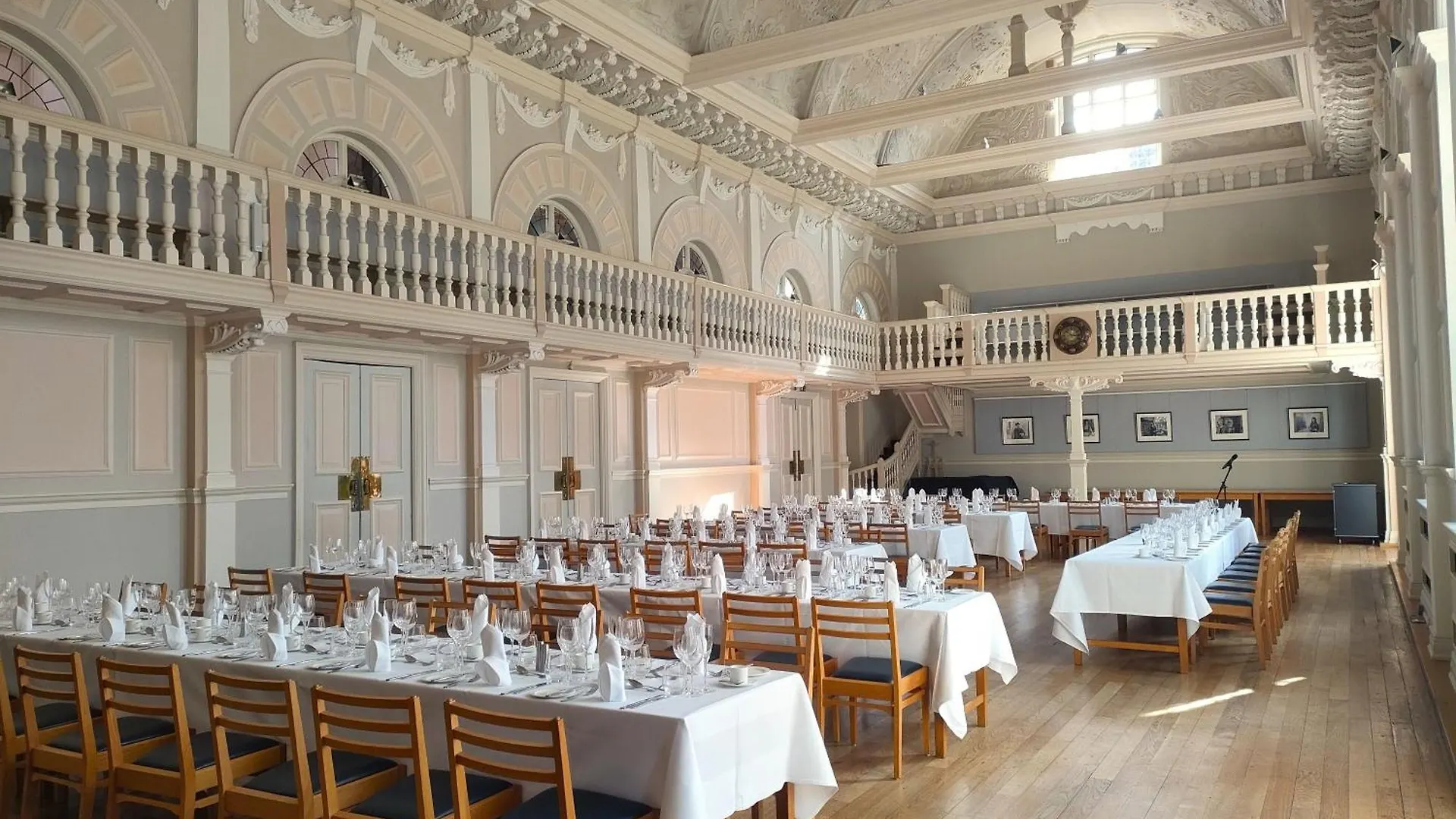 Newnham College - University Of Cambridge 0*, Cambridge (Cambridgeshire)